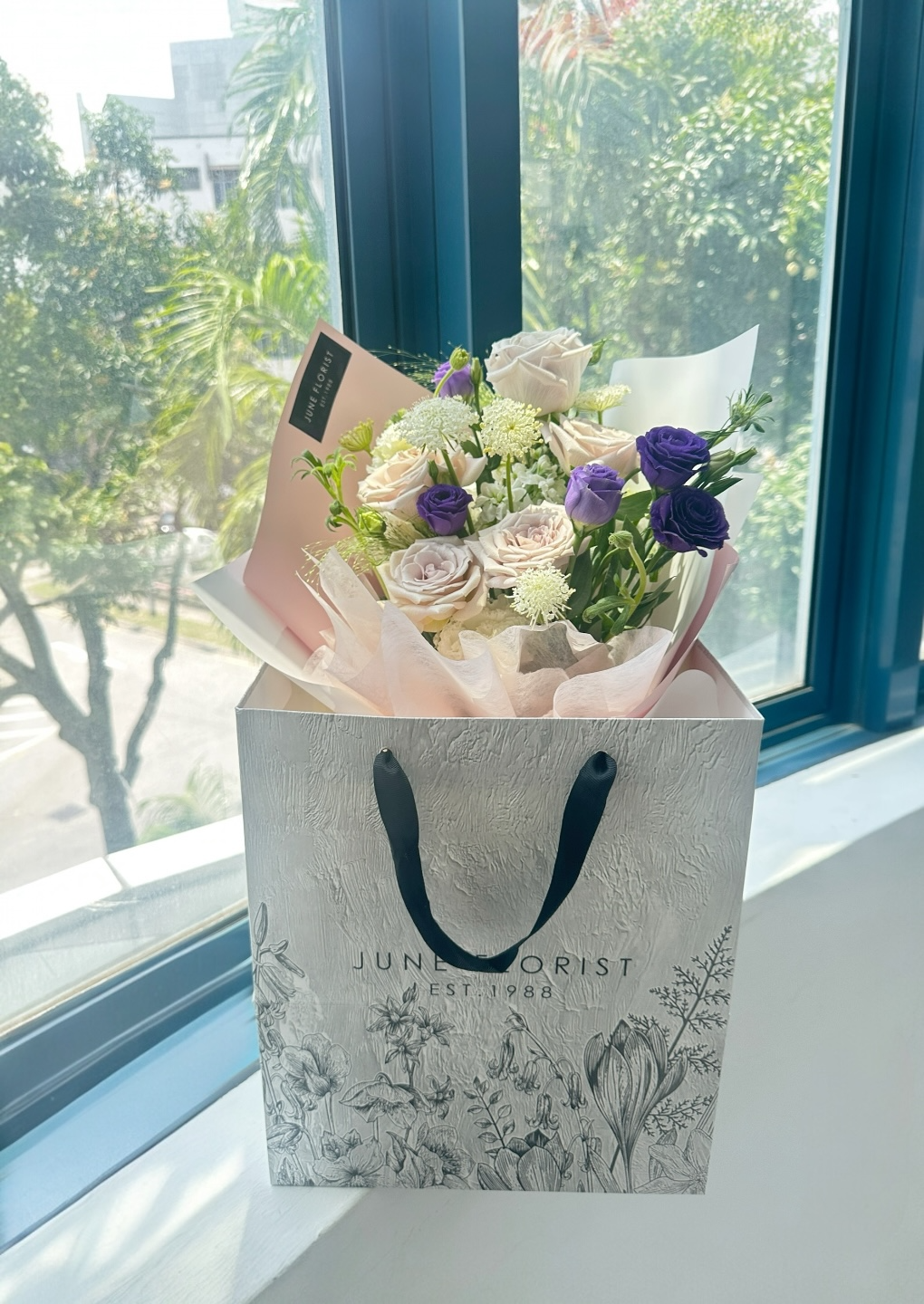 Hand Bouquet 099