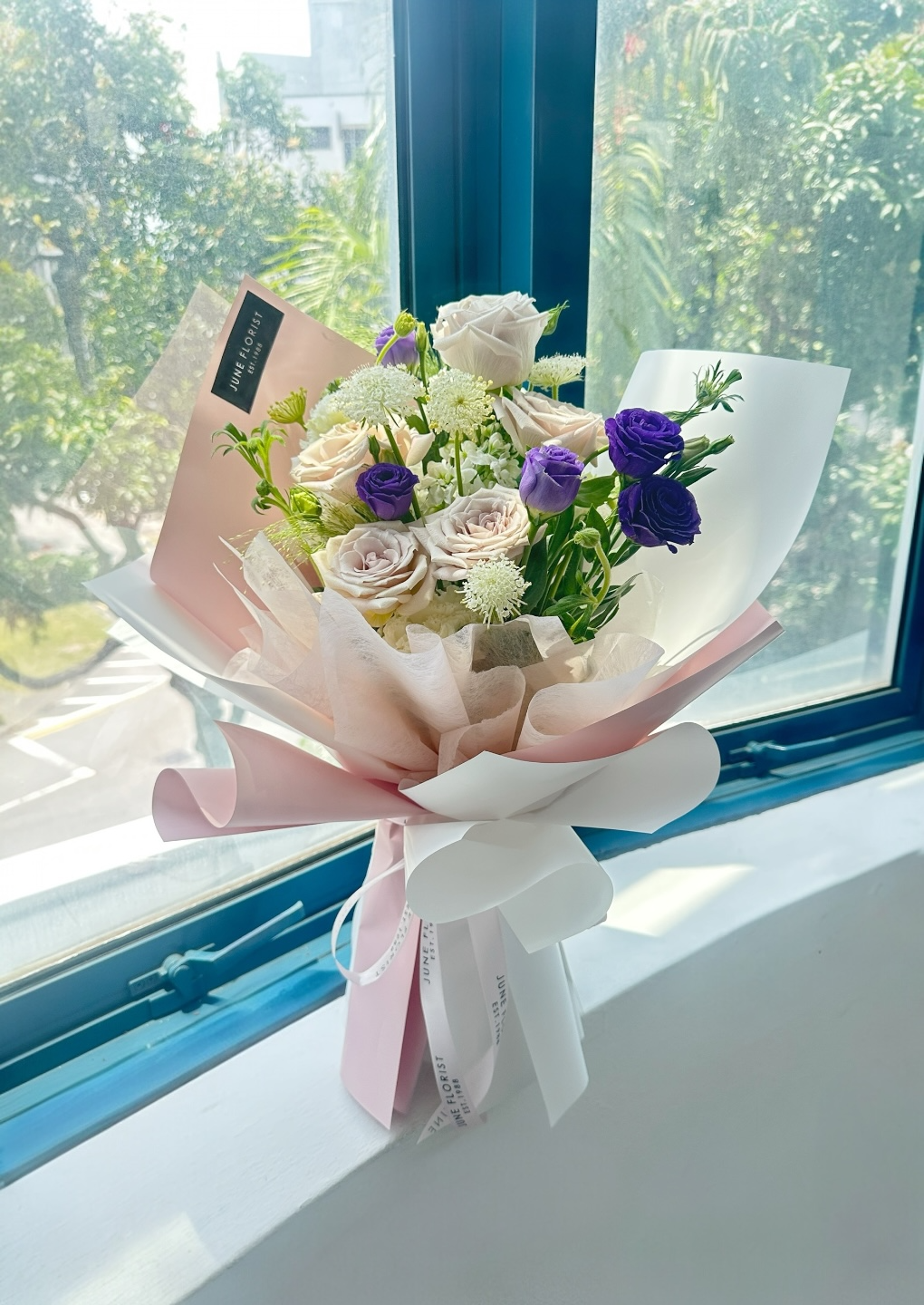 Hand Bouquet 099