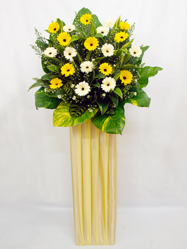 CONDOLENCES FLOWER STAND-02
