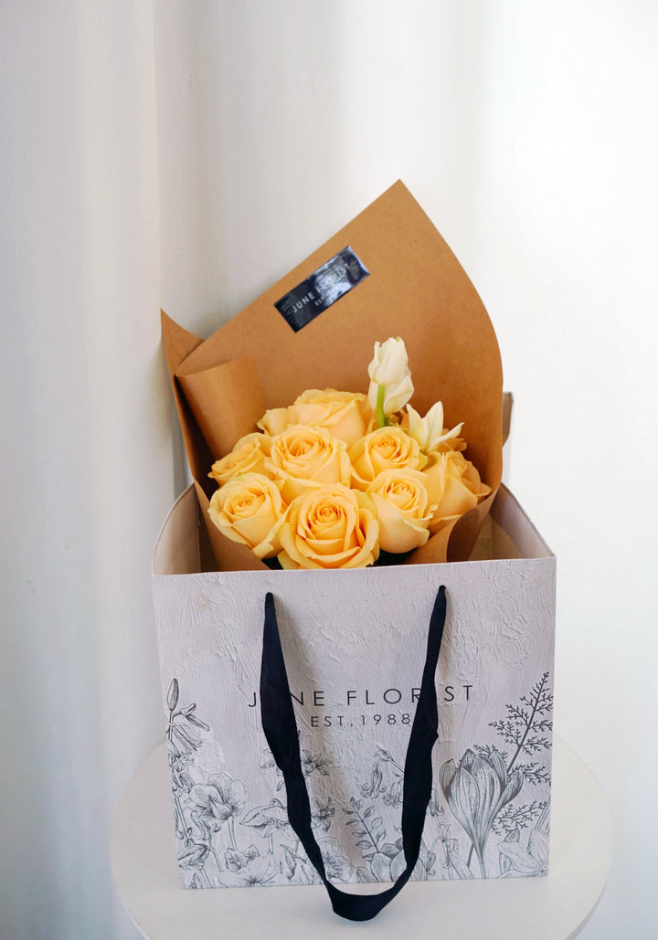 FLOWER BOUQUET(Champagne Rose) 052