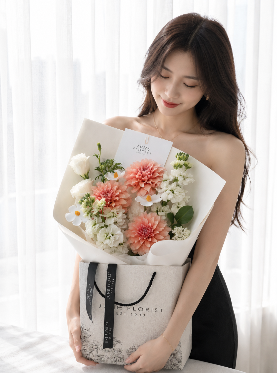 Peach Dahlia Bloom Bouquet