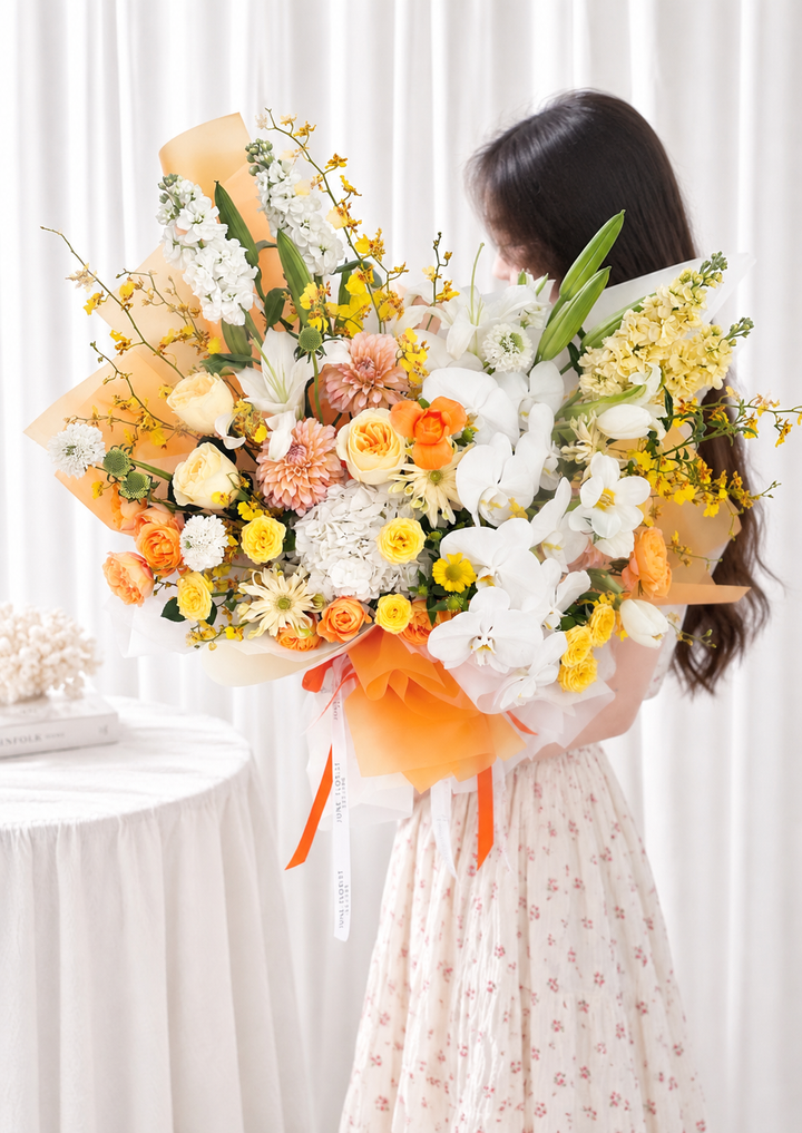 Golden Radiance – Luxury Orchid & Mixed Flower Bouquet Singapore