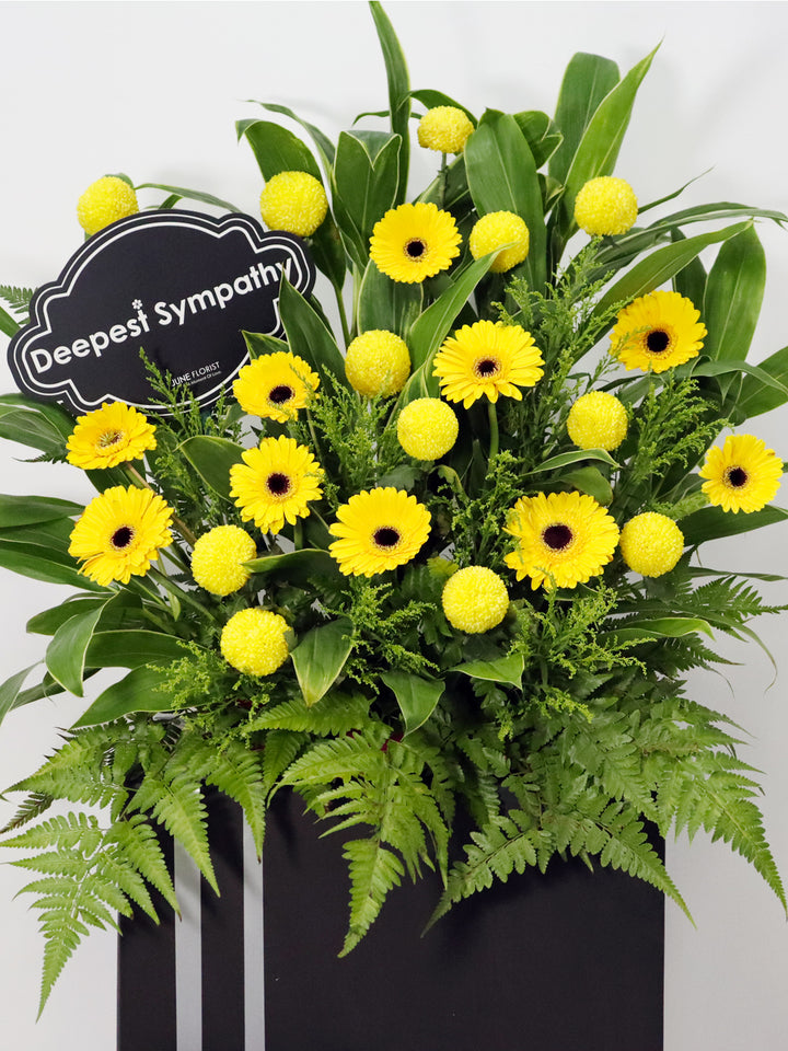 CONDOLENCES FLOWER STAND-08