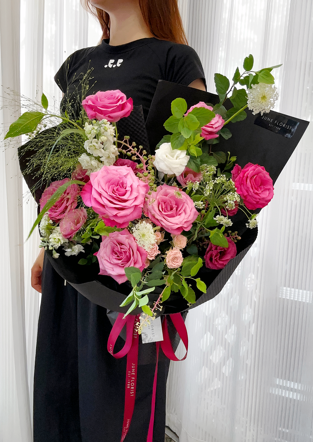 Shocking pink rose Bouquet 010