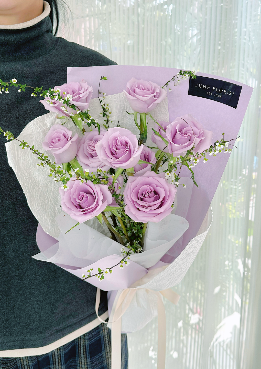 PURPLE ROSE BOUQUET 065