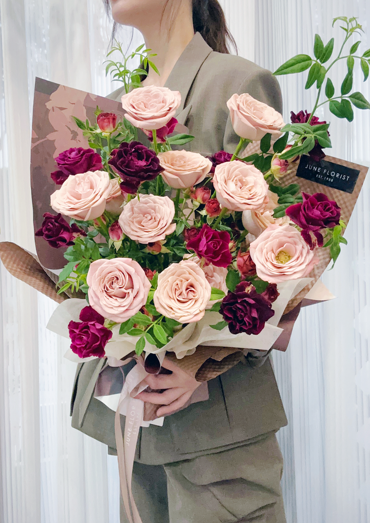 FLOWER BOUQUET ( cappuccino roses) 032