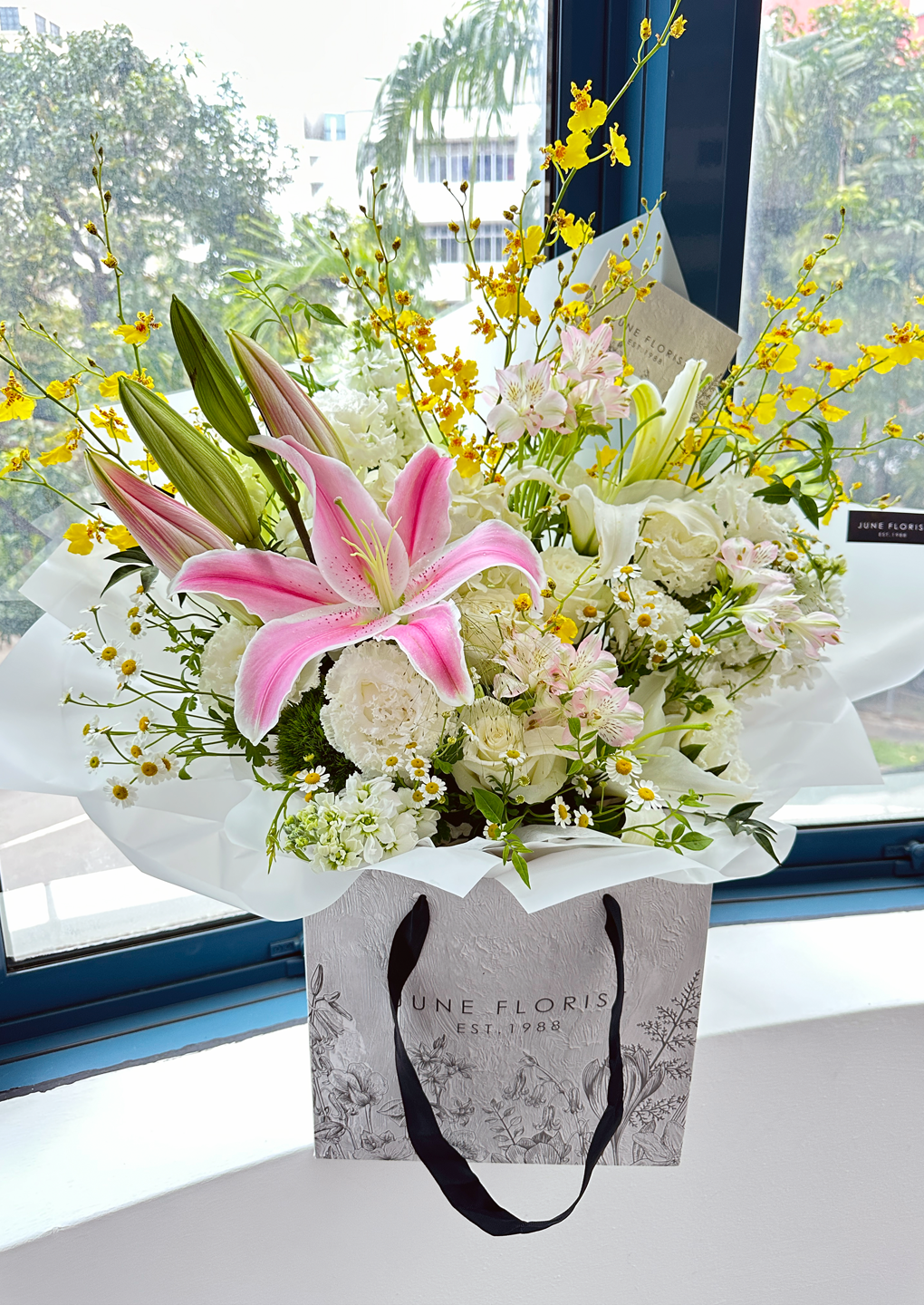 LILY FLOWER BOUQUET 002