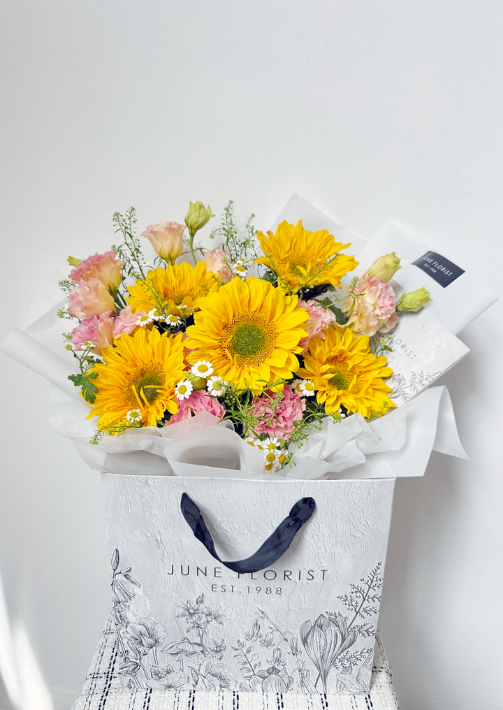 SUNFLOWER BOUQUET ( Graduation Flowers) 068