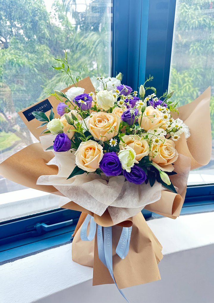 Champagne Rose Bouquet 081
