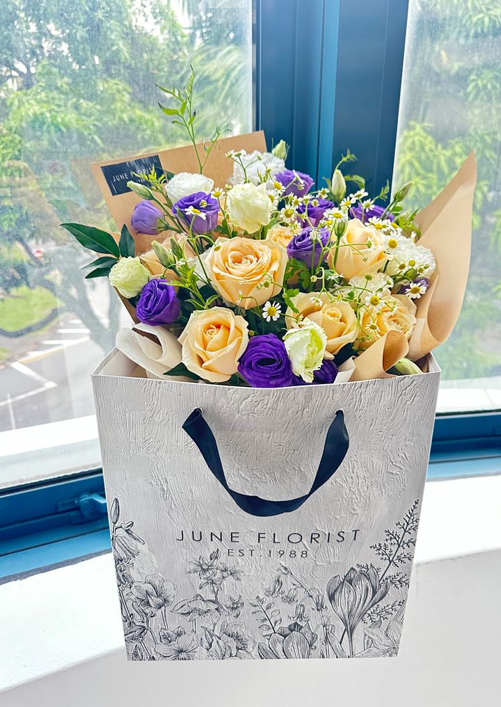 Champagne Rose Bouquet 081