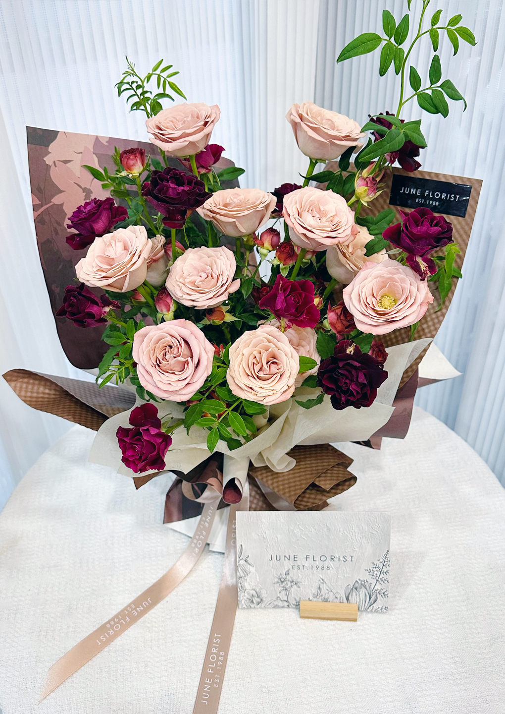 FLOWER BOUQUET ( cappuccino roses) 032