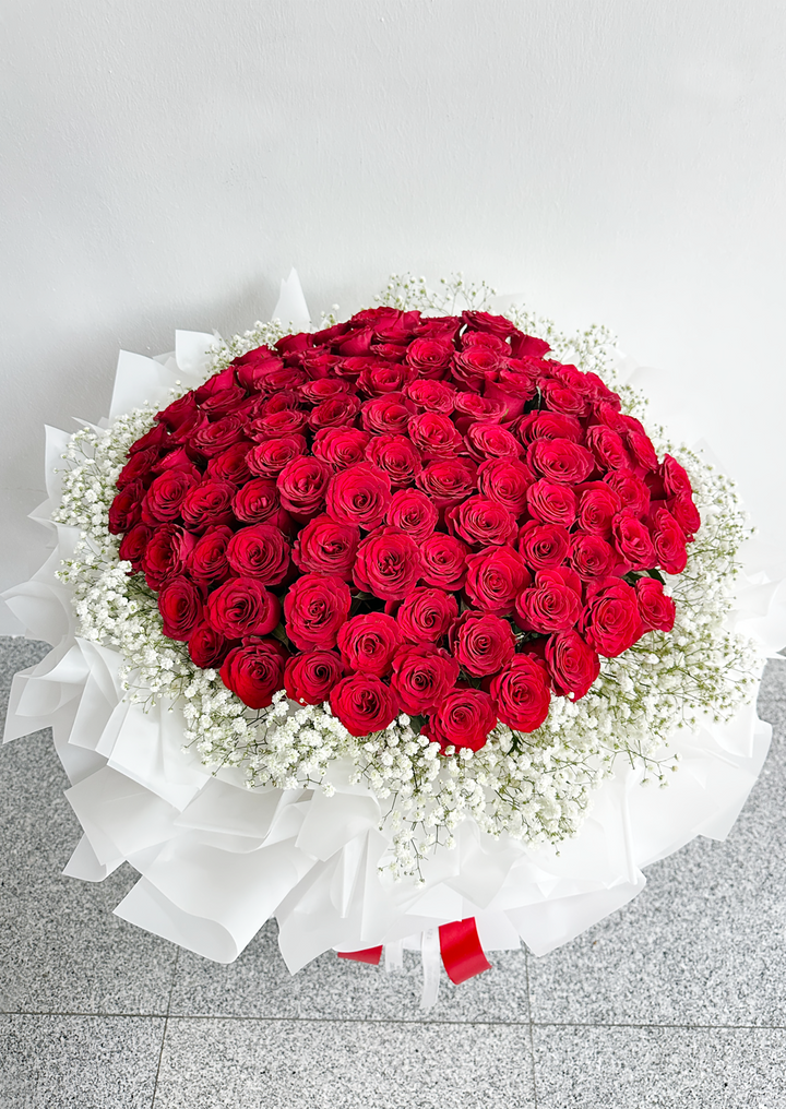 99 red roses